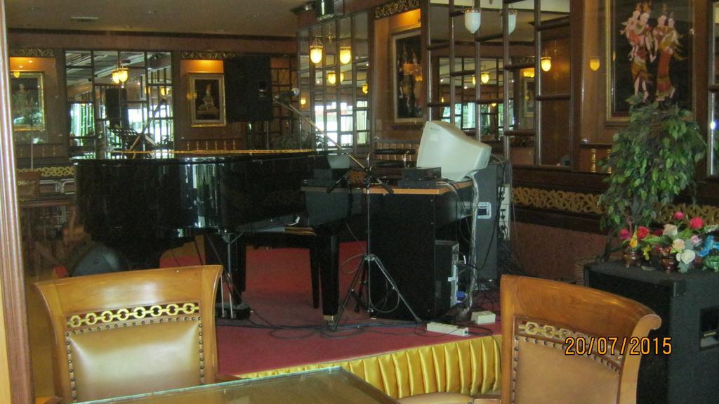 Kyo-Un Hotel Sara Buri Dış mekan fotoğraf