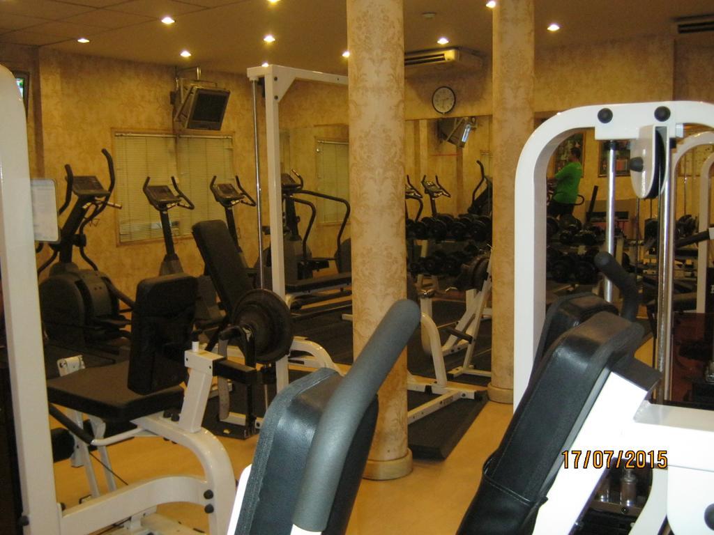 Kyo-Un Hotel Sara Buri Dış mekan fotoğraf